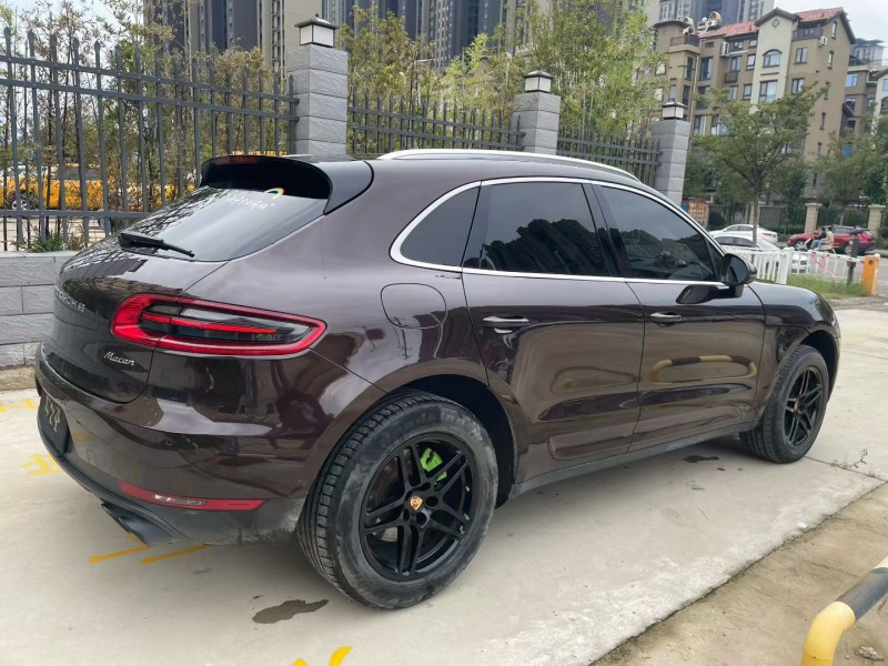 平顶山18年保时捷Macan9