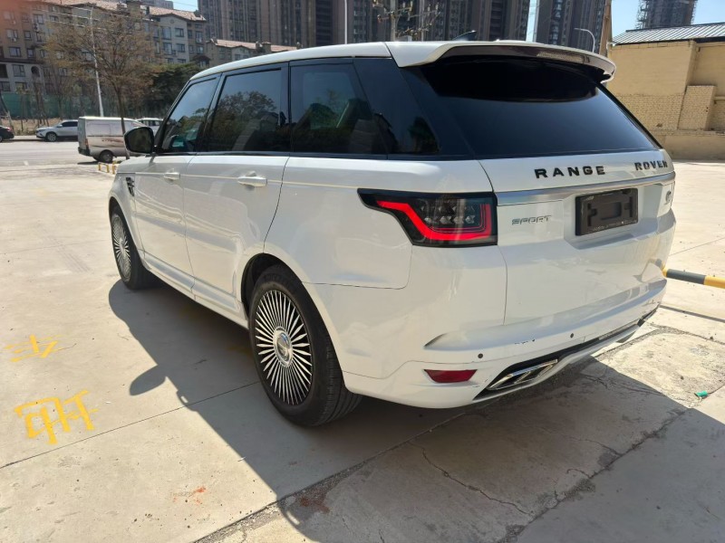 平顶山18年路虎揽胜运动8