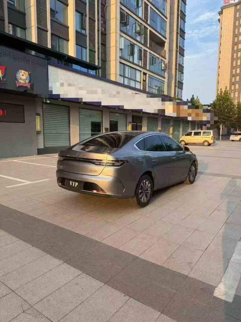 萍乡25年比亚迪驱逐舰7