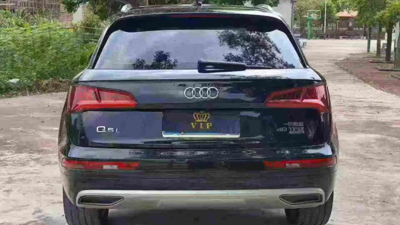 深圳20年奥迪Q59