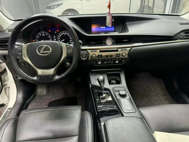 平顶山14年雷克萨斯ES6