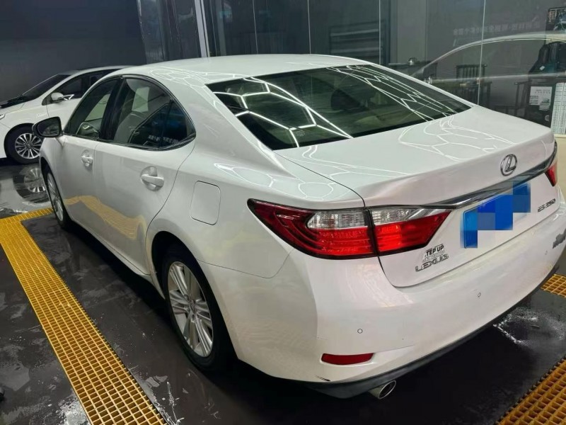 平顶山14年雷克萨斯ES8