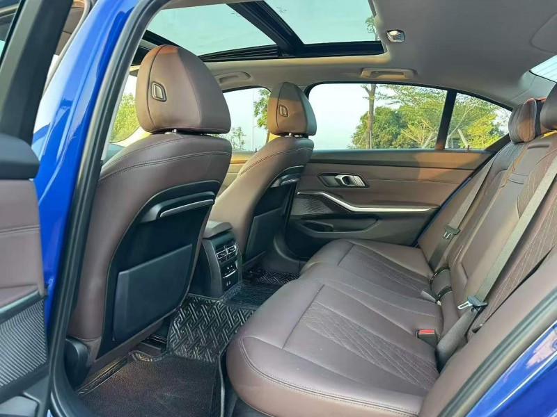 汕头22年宝马3系4