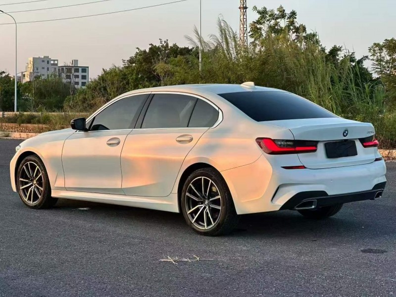 汕头22年宝马3系8