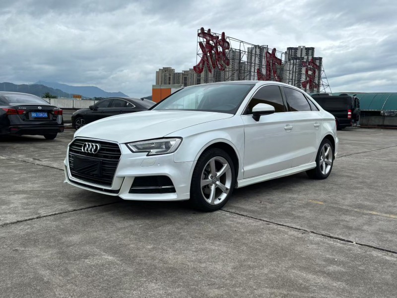 东莞18年奥迪A33