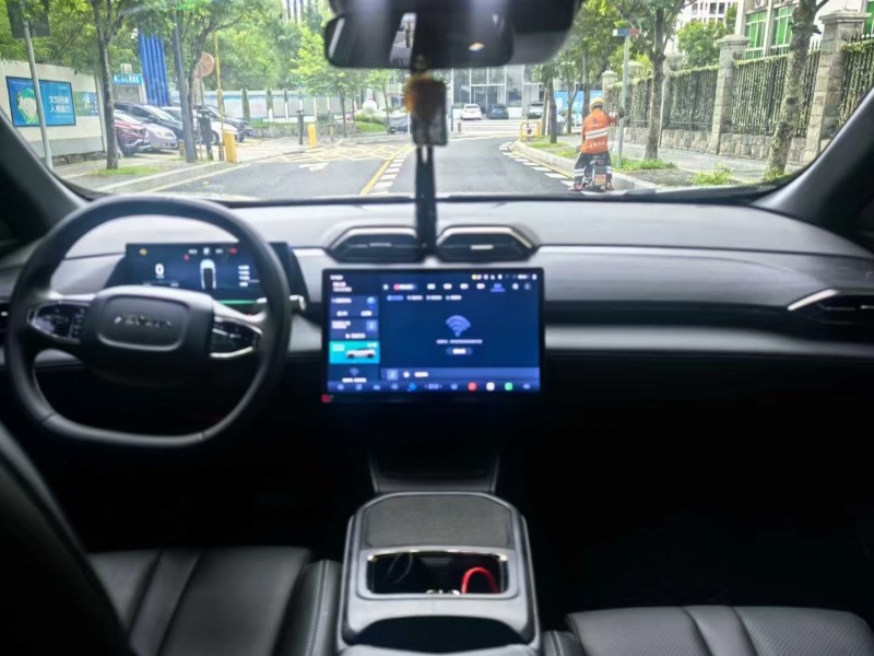 广州25年东风风神5