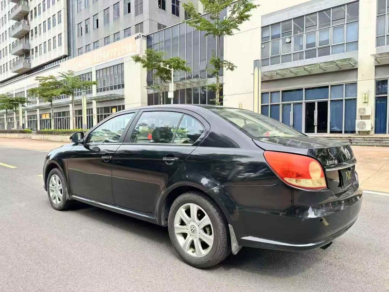 东莞10年大众朗逸7