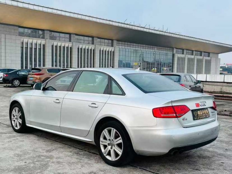 东莞12年奥迪A4L4