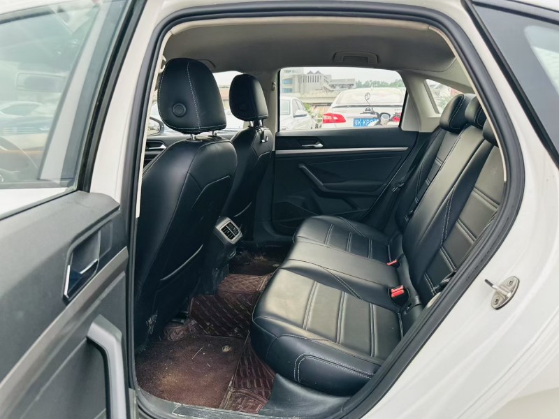 东莞19年大众朗逸6