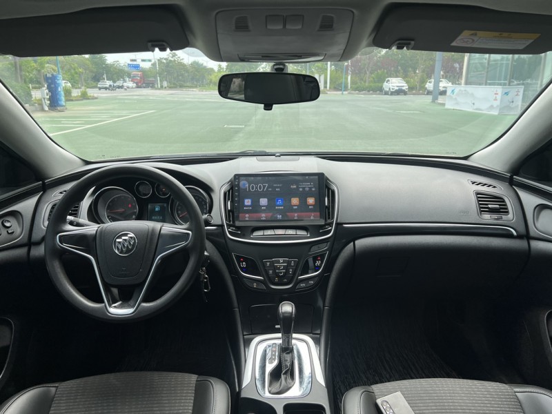 盐城17年别克君威7