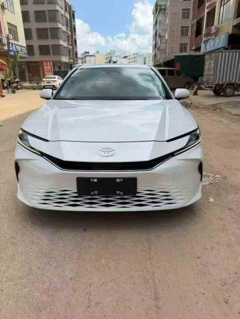 梧州24年丰田凯美瑞1