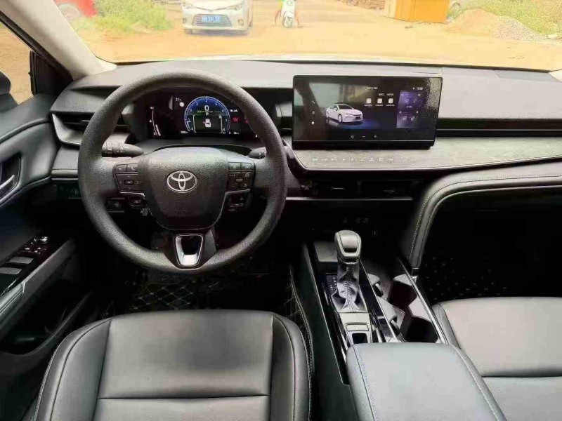 梧州24年丰田凯美瑞5