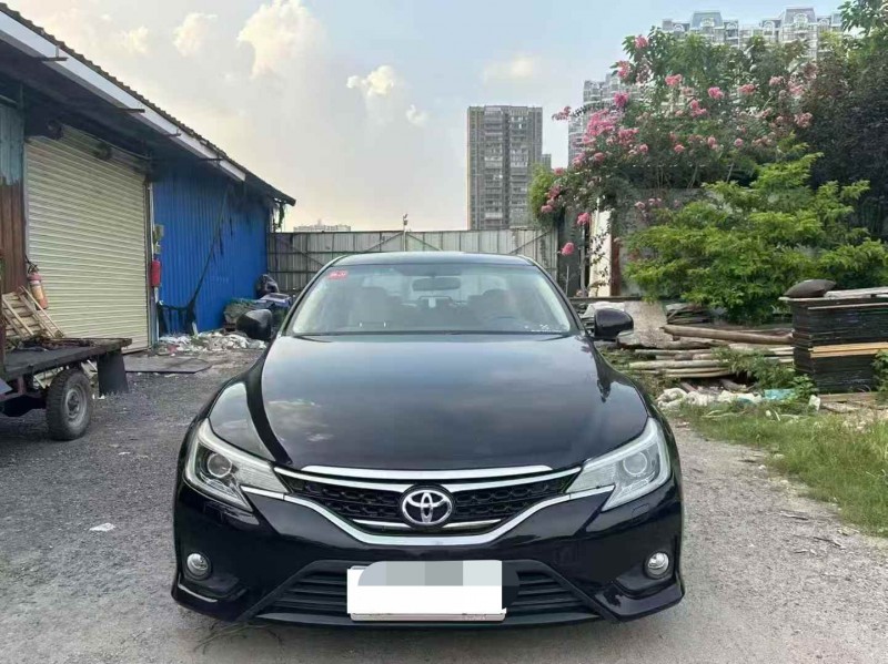 广州17年丰田锐志1