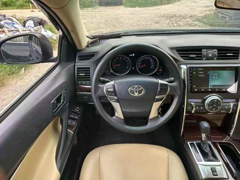 广州17年丰田锐志5