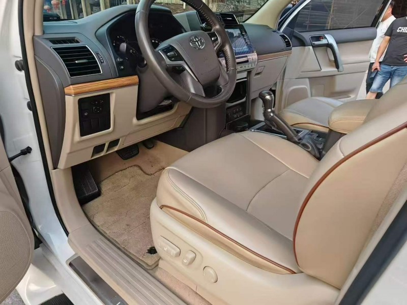 广州20年丰田普拉多4