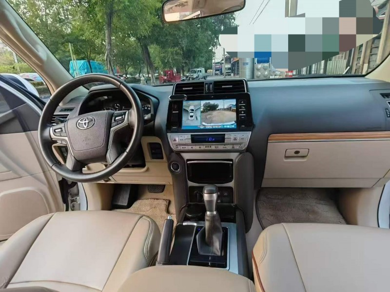 广州20年丰田普拉多8