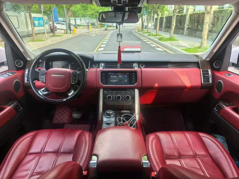 广州17年路虎揽胜行政4