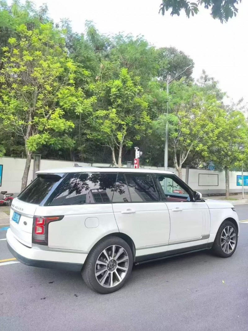 广州17年路虎揽胜行政8