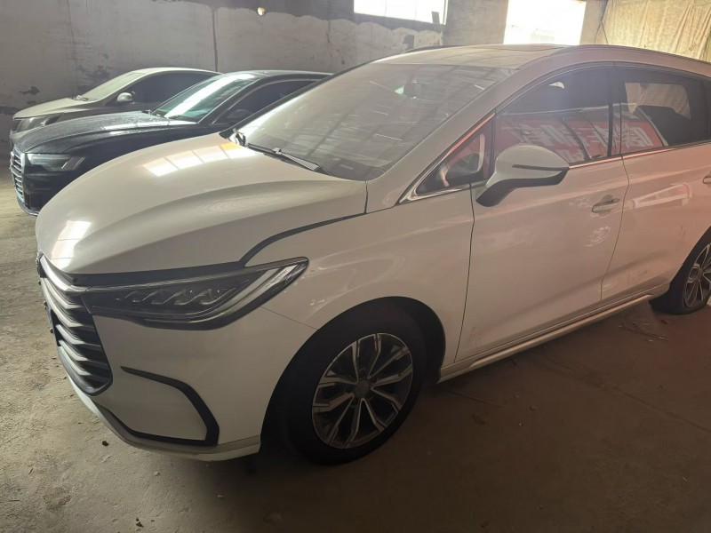 菏泽21年比亚迪宋1