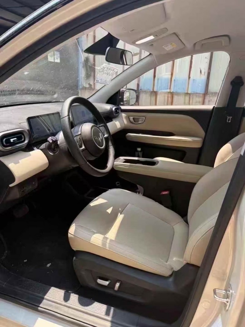 菏泽25年五菱汽车缤果4