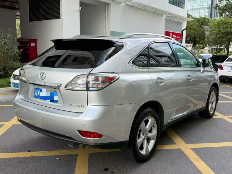 广州12年雷克萨斯RX7