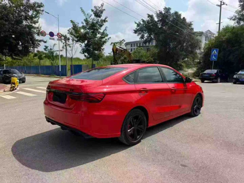 南宁22年吉利缤瑞9