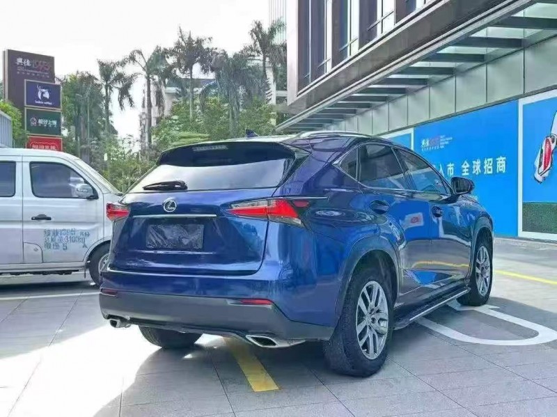 广州17年雷克萨斯NX7