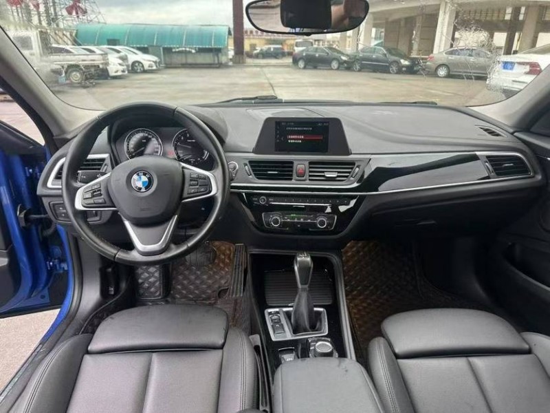 东莞18年宝马1系8