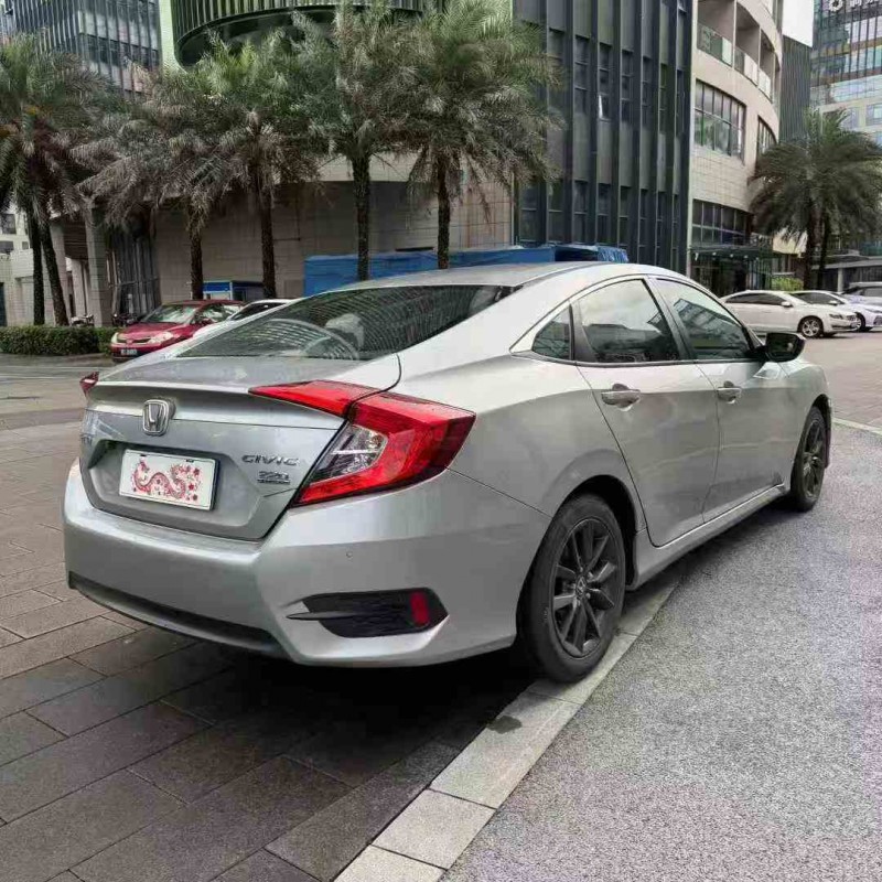 佛山21年本田思域7