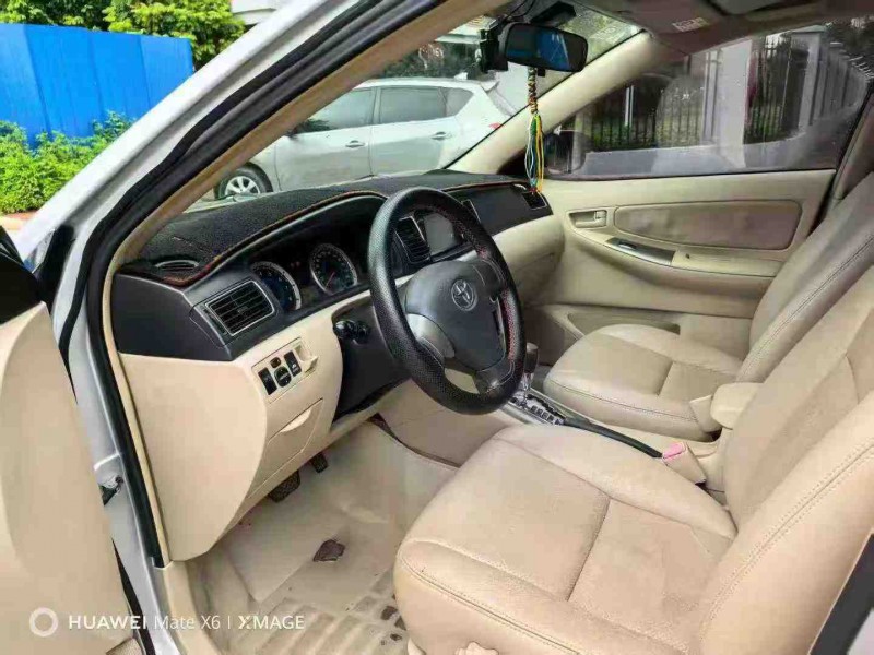 南宁16年丰田花冠4