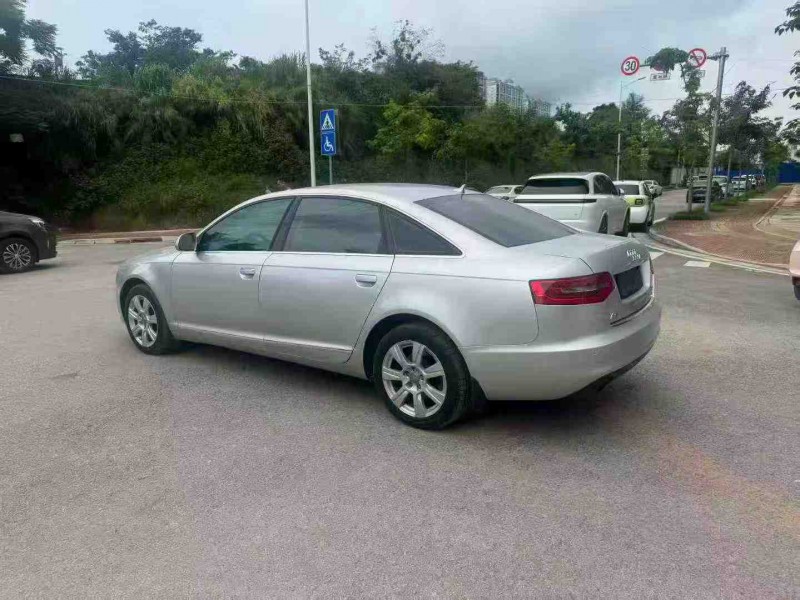 南宁11年奥迪A6L8