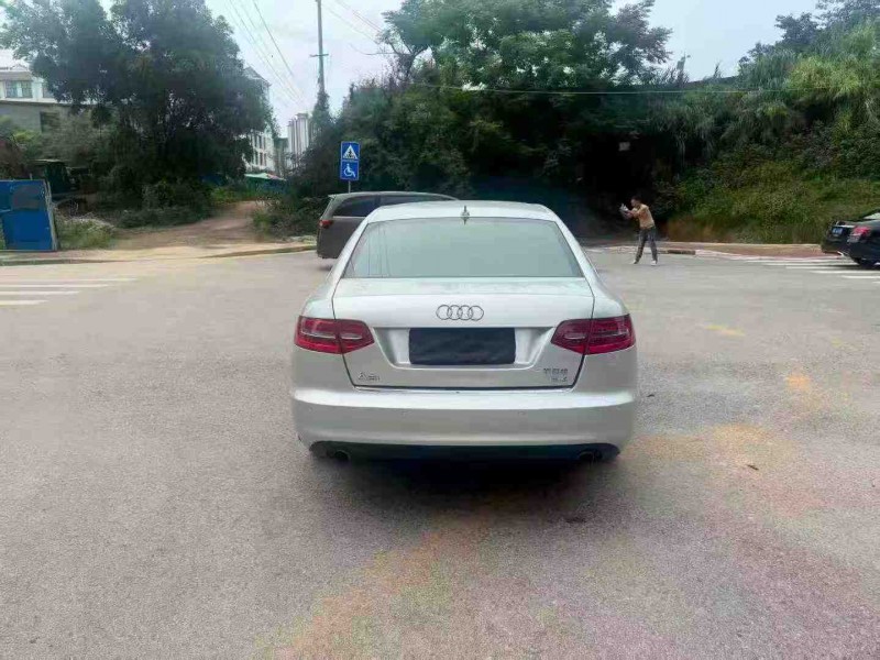 南宁11年奥迪A6L9