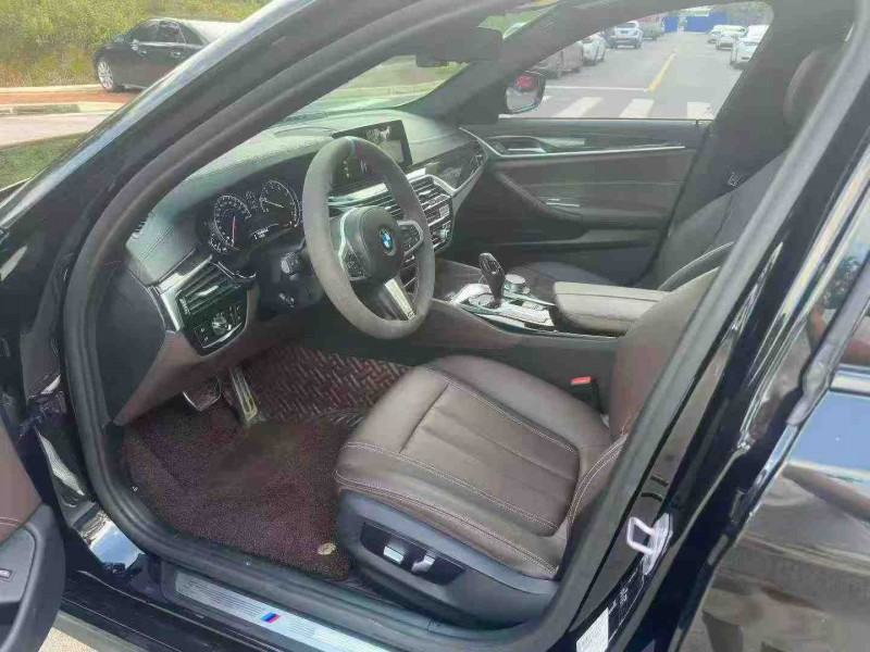 南宁18年宝马5系4