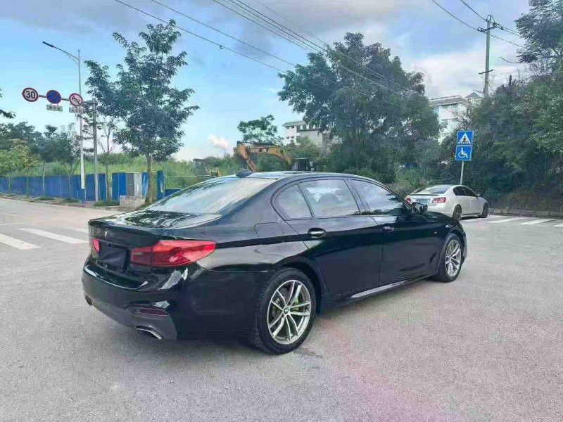 南宁18年宝马5系8
