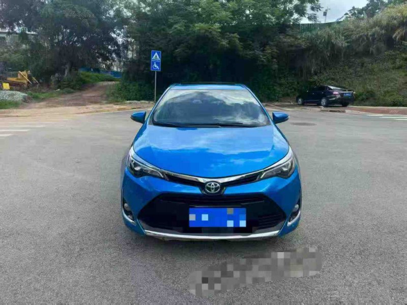 南宁18年丰田雷凌1