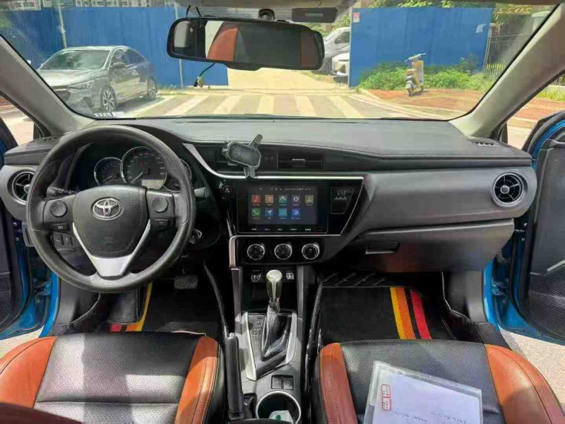 南宁18年丰田雷凌5