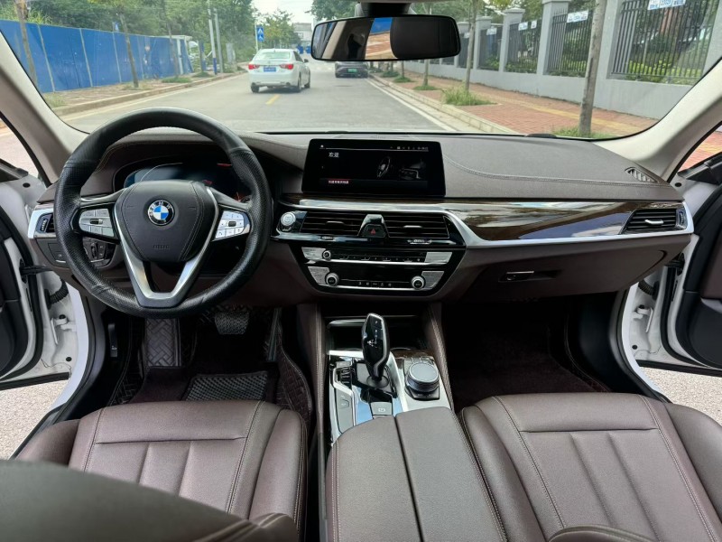 南宁20年宝马5系5