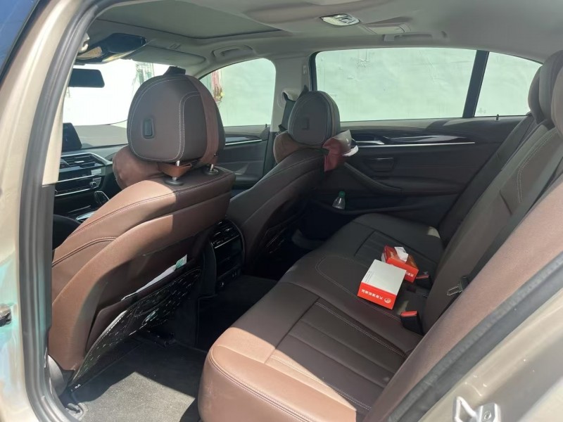 广州20年宝马5系4