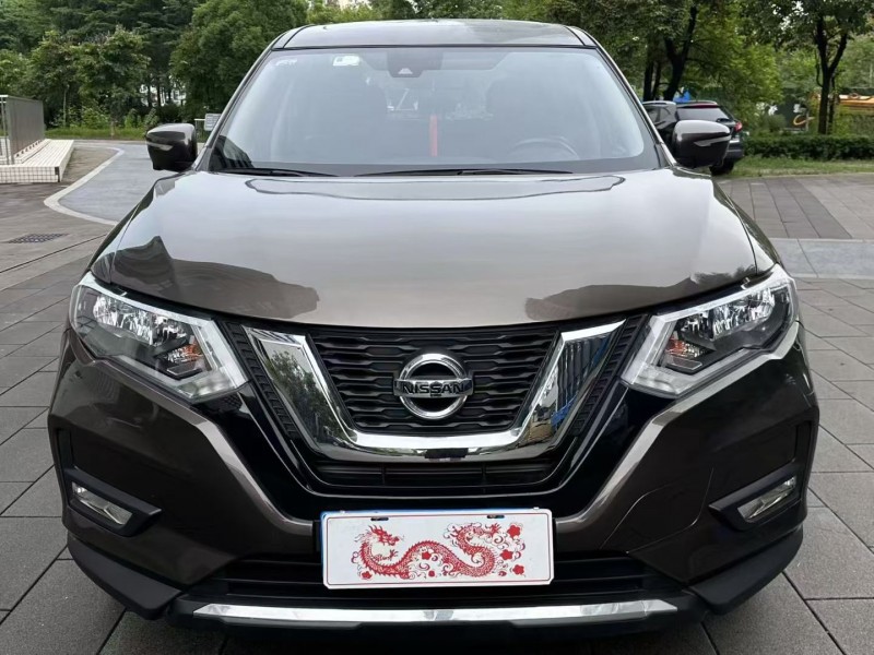 佛山19年日产奇骏1