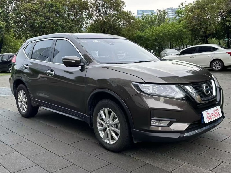 佛山19年日产奇骏2