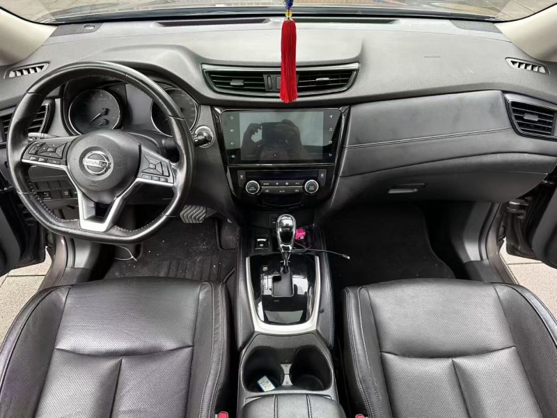 佛山19年日产奇骏5