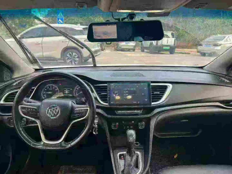 南宁18年别克英朗5