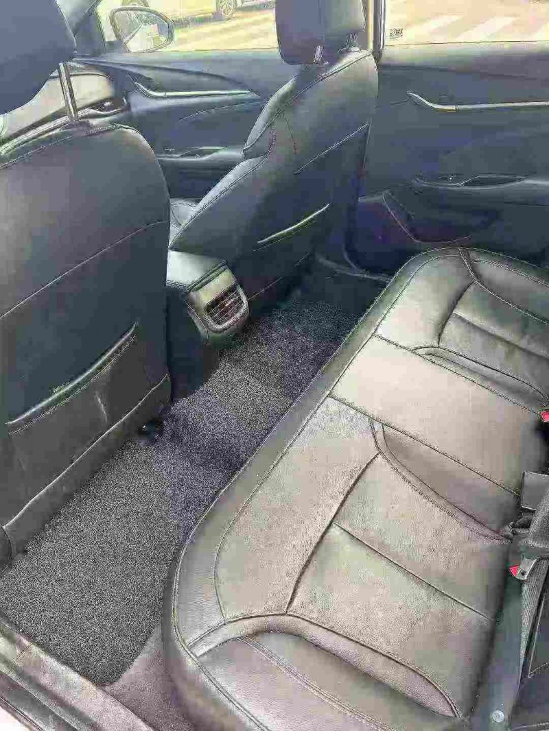 南宁18年别克英朗6