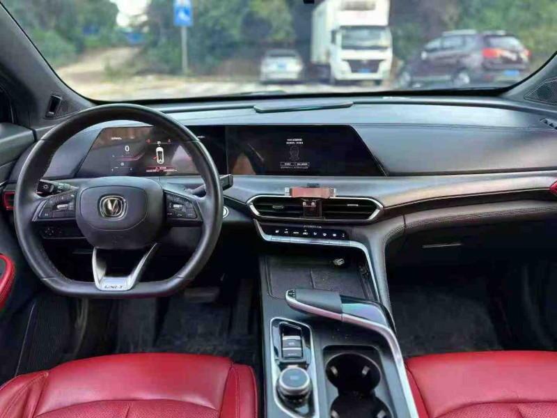 南宁21年长安汽车UNI5