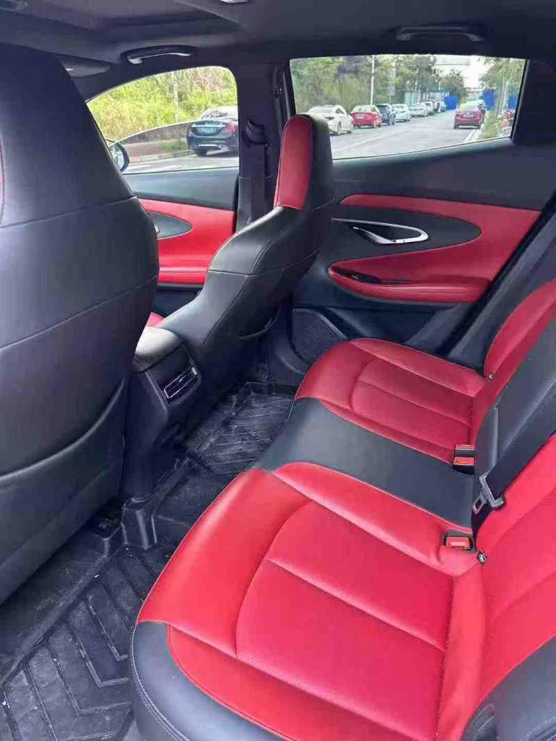 南宁21年长安汽车UNI6