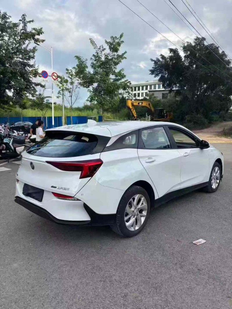 南宁24年别克微蓝7