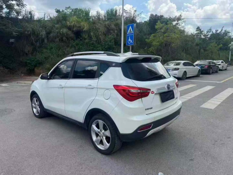 南宁18年长安汽车CS358
