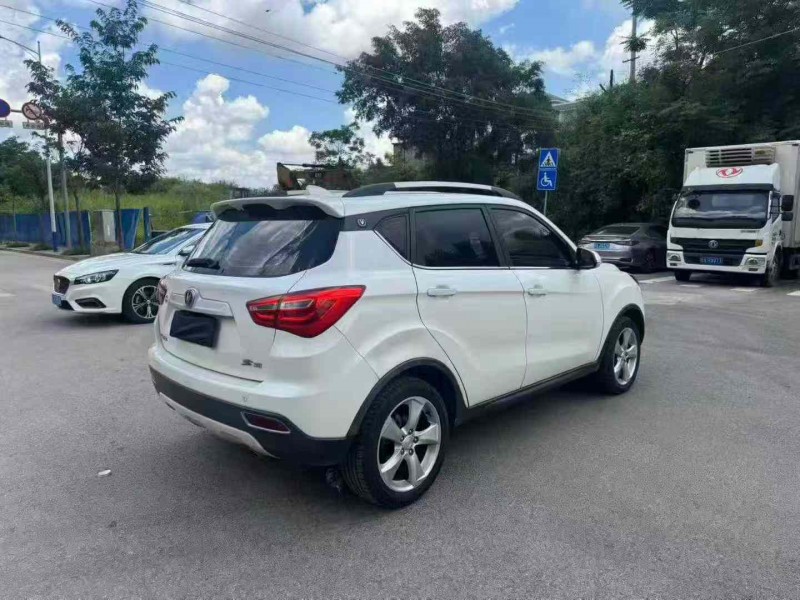 南宁18年长安汽车CS359