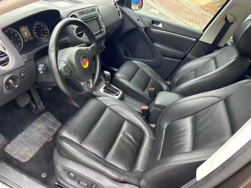 南宁14年大众途观4