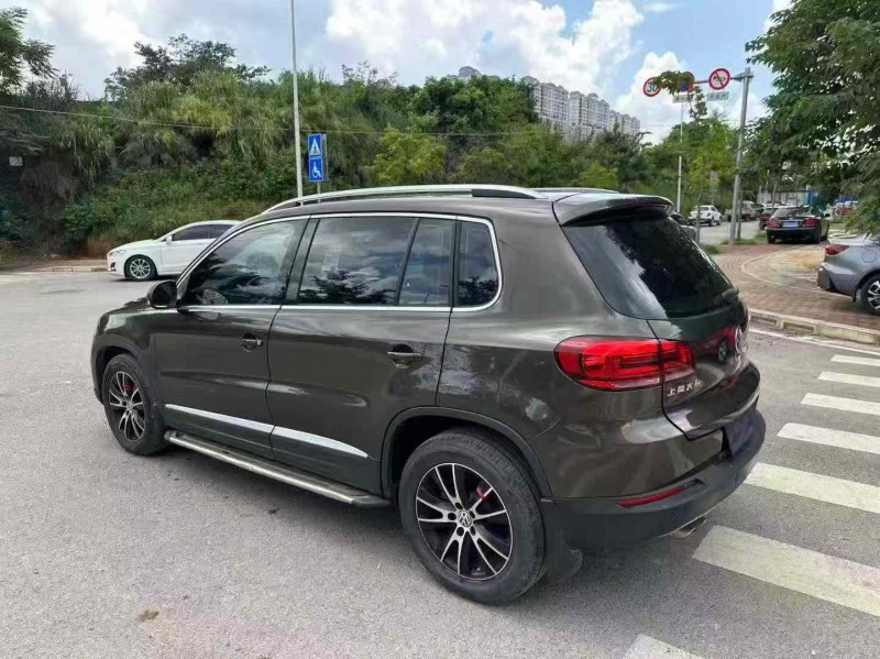 南宁14年大众途观7